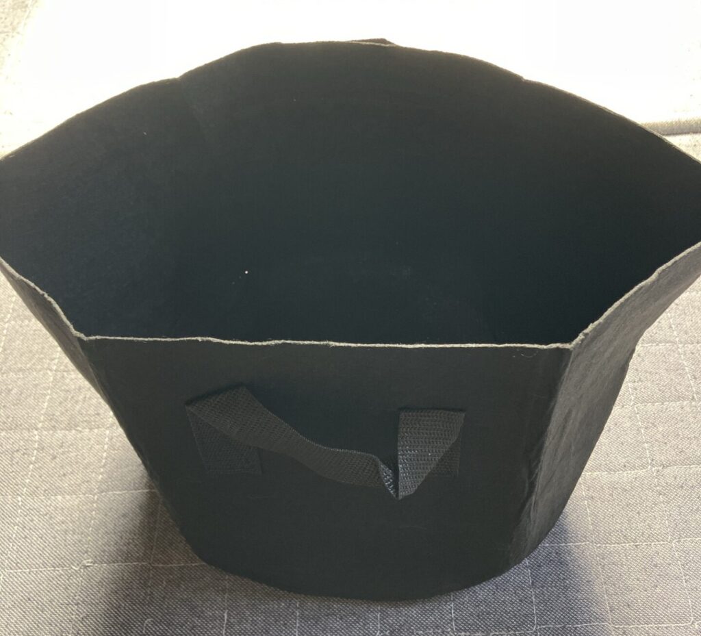 広げた不織布プランター